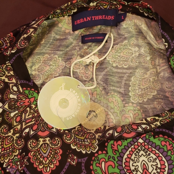 Crazy pattern t shirt - Picture 4 of 4